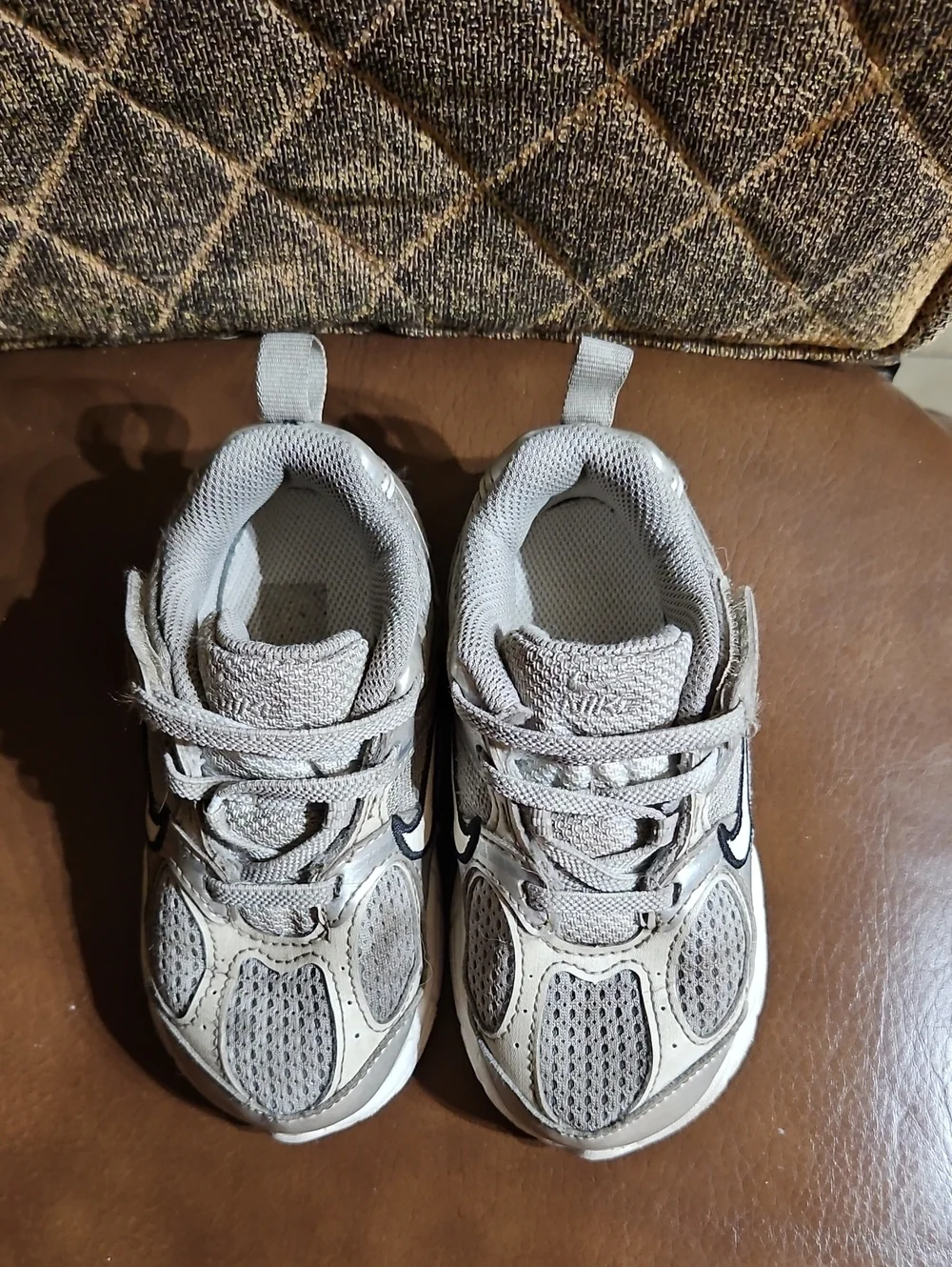 Nike here pair